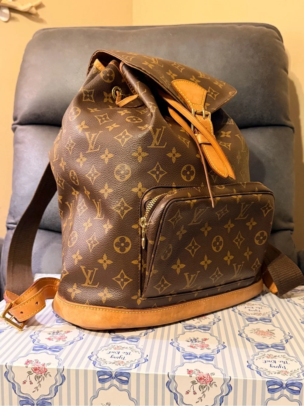 Louis Vuitton GM Brown Monogram Canvas Backpack with Tan Trim - Picture 3 of 17